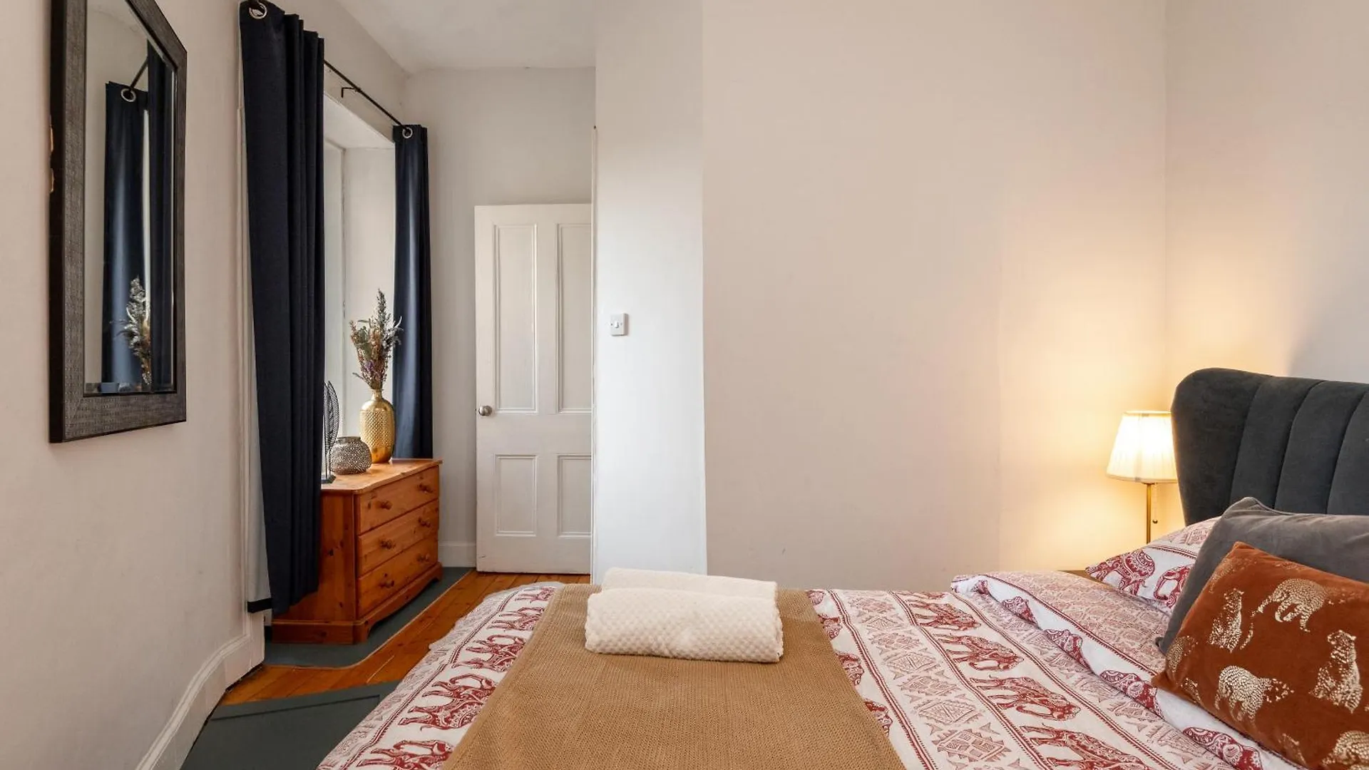 Apartamento Bright And Quiet 1 Bedroom Apartment, Close To Haymarket Edimburgo